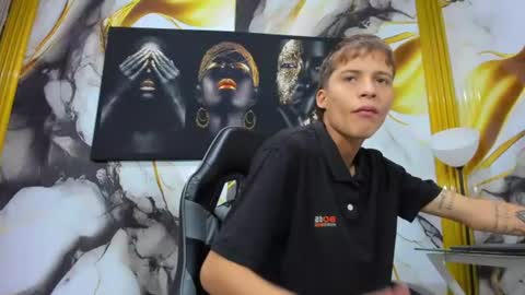 mono_blonde online show from June 18, 2026, 11:36 am
