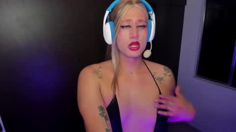 Snapshot of monojuan06 chatting on February 1, 2025, 4:03 am veronika ind online show from February 1, 2025, 4:03 am