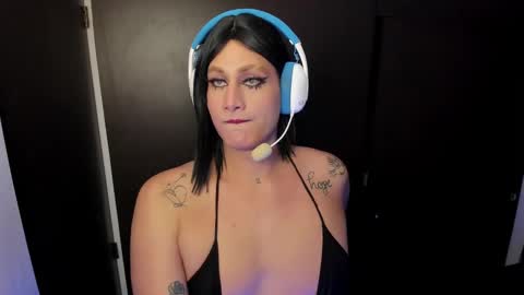 Snapshot of monojuan06 chatting on February 7, 2025, 4:48 am veronika ind online show from February 7, 2025, 4:48 am