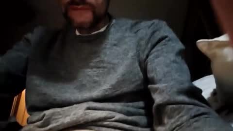 monrod2517 online show from March 18, 2026, 4:37 am