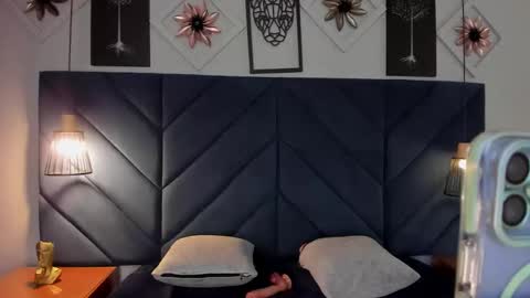   online show from February 4, 2026, 8:09 am