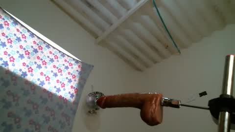 monserratsweet6 online show from December 16, 2025, 7:41 pm