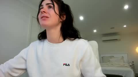 Snapshot of monslifex chatting on September 28, 2025, 11:21 pm Mons life online show from September 28, 2025, 11:21 pm