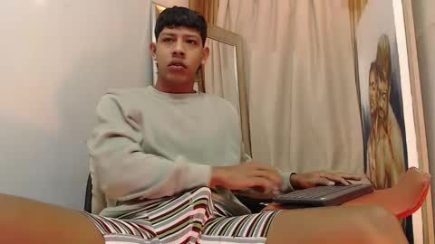 Snapshot of monsoon_the_best chatting on September 20, 2025, 2:45 am monsoon_the_best online show from September 20, 2025, 2:45 am