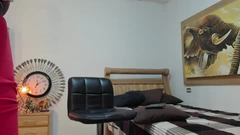 monsoon_the_best online show from May 9, 2026, 5:01 am