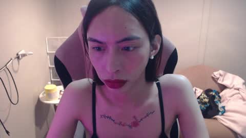 ELYSE A SIMPLE GIRL online show from February 15, 2025, 1:05 pm