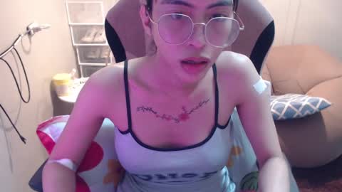 ELYSE A SIMPLE GIRL online show from February 22, 2025, 1:57 pm