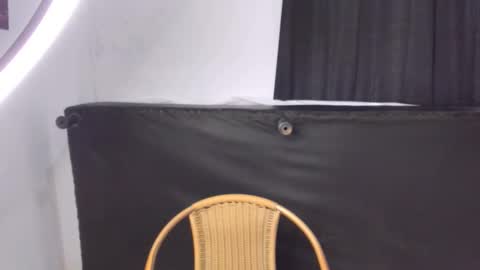 Snapshot of montes_juan chatting on September 28, 2025, 5:51 pm montes_juan online show from September 28, 2025, 5:51 pm