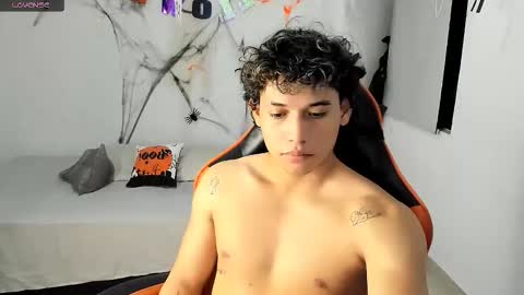 Snapshot of montes_juan chatting on October 24, 2025, 2:19 am montes_juan online show from October 24, 2025, 2:19 am