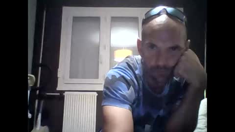 montmasse online show from April 27, 2026, 9:02 pm