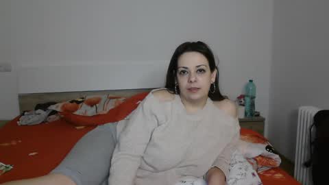Monse online show from February 11, 2025, 8:20 pm
