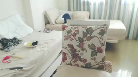Monse online show from June 8, 2026, 5:46 pm