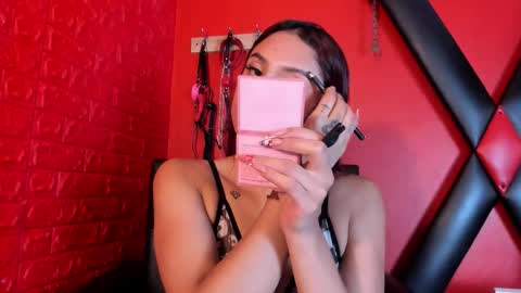 Monttserratt online show from November 6, 2025, 8:10 pm