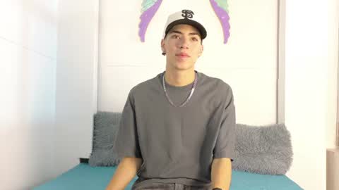 Snapshot of monyel_blake chatting on June 22, 2026, 11:29 am online show from June 22, 2026, 11:29 am