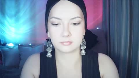 moodiemira online show from March 26, 2026, 5:07 pm