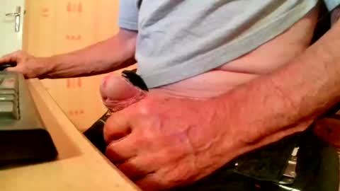 mookie2 online show from October 11, 2025, 7:01 pm