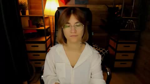 Snapshot of moon13152 chatting on October 27, 2025, 9:08 pm Katrin online show from October 27, 2025, 9:08 pm