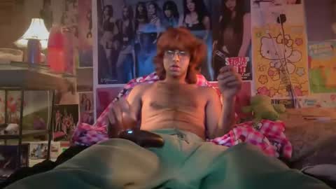 moon online show from December 5, 2025, 5:20 pm