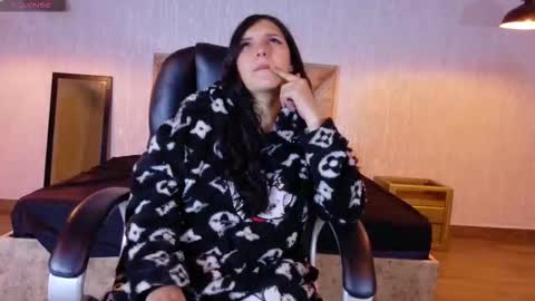 Moon  online show from December 18, 2025, 2:28 am