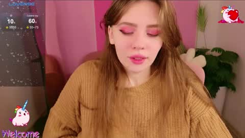 Moon  Bunny online show from February 6, 2026, 12:41 pm