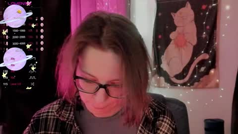 Snapshot of moon__girl chatting on October 30, 2025, 7:58 pm Roxy online show from October 30, 2025, 7:58 pm