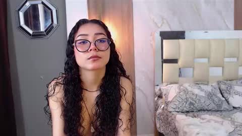 moon_and_fire_ online show from February 7, 2026, 4:38 am