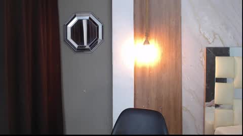 moon_and_fire_ online show from April 25, 2026, 6:27 am