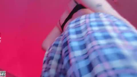 Snapshot of moon_avengers chatting on October 13, 2025, 6:13 am Lola online show from October 13, 2025, 6:13 am