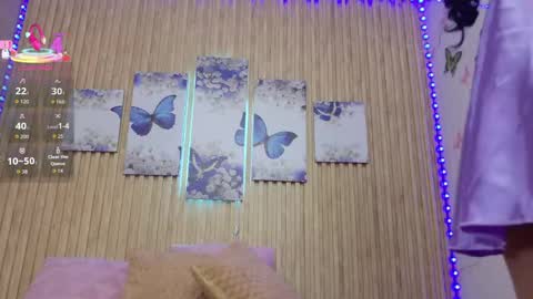 Snapshot of moon_celeste chatting on April 14, 2026, 11:27 am Moon online show from April 14, 2026, 11:27 am