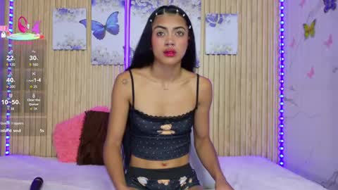 Snapshot of moon_celeste chatting on May 6, 2026, 11:59 am Moon online show from May 6, 2026, 11:59 am