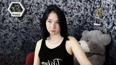 Diana online show from May 9, 2026, 8:25 pm