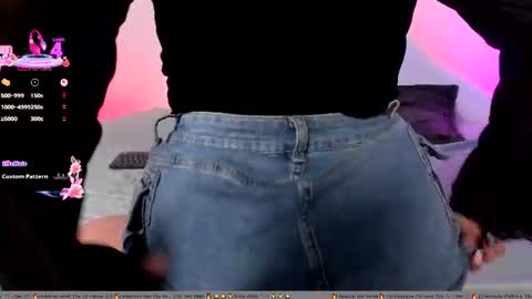 Snapshot of moon_sofii chatting on June 23, 2026, 10:41 pm Sofii model Independent online show from June 23, 2026, 10:41 pm