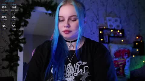 Snapshot of moon_valkyriie chatting on January 20, 2025, 1:11 pm Emilia online show from January 20, 2025, 1:11 pm