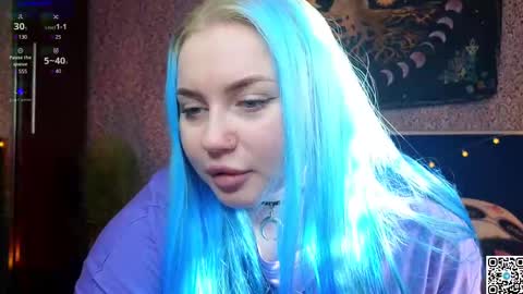 Snapshot of moon_valkyriie chatting on February 26, 2025, 9:21 am Emilia online show from February 26, 2025, 9:21 am