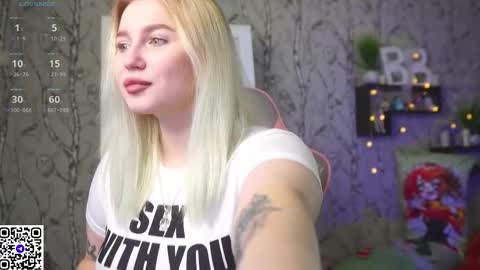 Emilia online show from November 18, 2025, 8:08 am