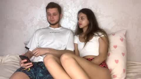 Snapshot of moonbabycouple chatting on May 7, 2026, 7:14 am Dan and Kate online show from May 7, 2026, 7:14 am