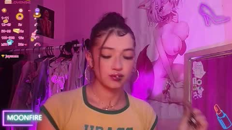 Nicky  online show from October 21, 2025, 10:05 am