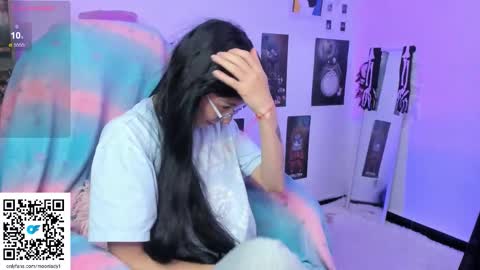 Snapshot of moonlady_ chatting on October 25, 2025, 6:10 am MOON online show from October 25, 2025, 6:10 am