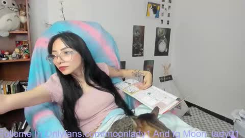 MOON  online show from January 31, 2026, 10:30 pm