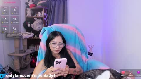 MOON  online show from March 20, 2026, 1:43 am