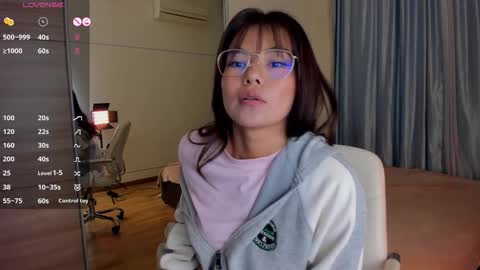 Snapshot of moonlight8_ chatting on September 18, 2025, 10:28 am LANA online show from September 18, 2025, 10:28 am