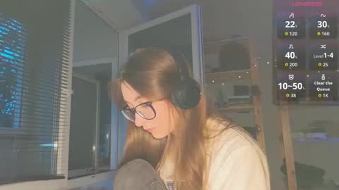 Snapshot of moonlight__lovers chatting on September 14, 2025, 5:01 pm Dana online show from September 14, 2025, 5:01 pm