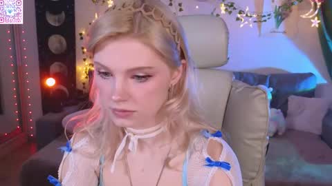 Mia   online show from May 2, 2026, 7:52 pm