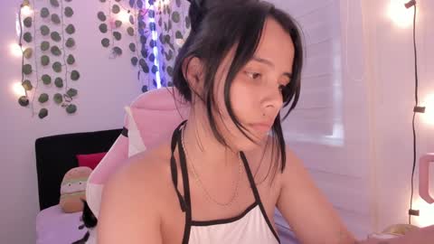 moonliight__ online show from January 21, 2025, 10:30 pm