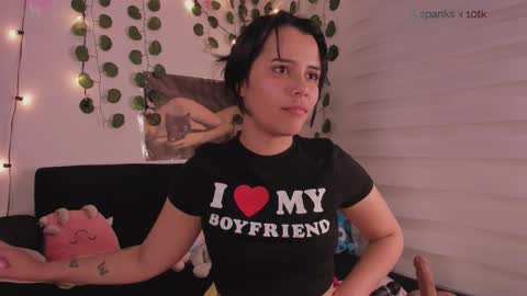 moonliight__ online show from October 15, 2025, 11:27 pm