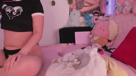 moonliight__ online show from May 2, 2026, 4:45 pm