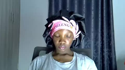 Snapshot of moonlitdesire0 chatting on January 9, 2026, 9:01 am Moonlitdesire0 online show from January 9, 2026, 9:01 am