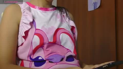 Snapshot of moonlunita_ chatting on June 10, 2026, 9:03 pm Luna online show from June 10, 2026, 9:03 pm
