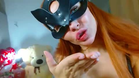 Tina online show from December 21, 2025, 7:26 am