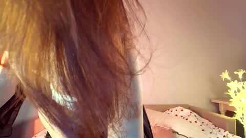 moonmimmi online show from February 28, 2026, 4:35 am